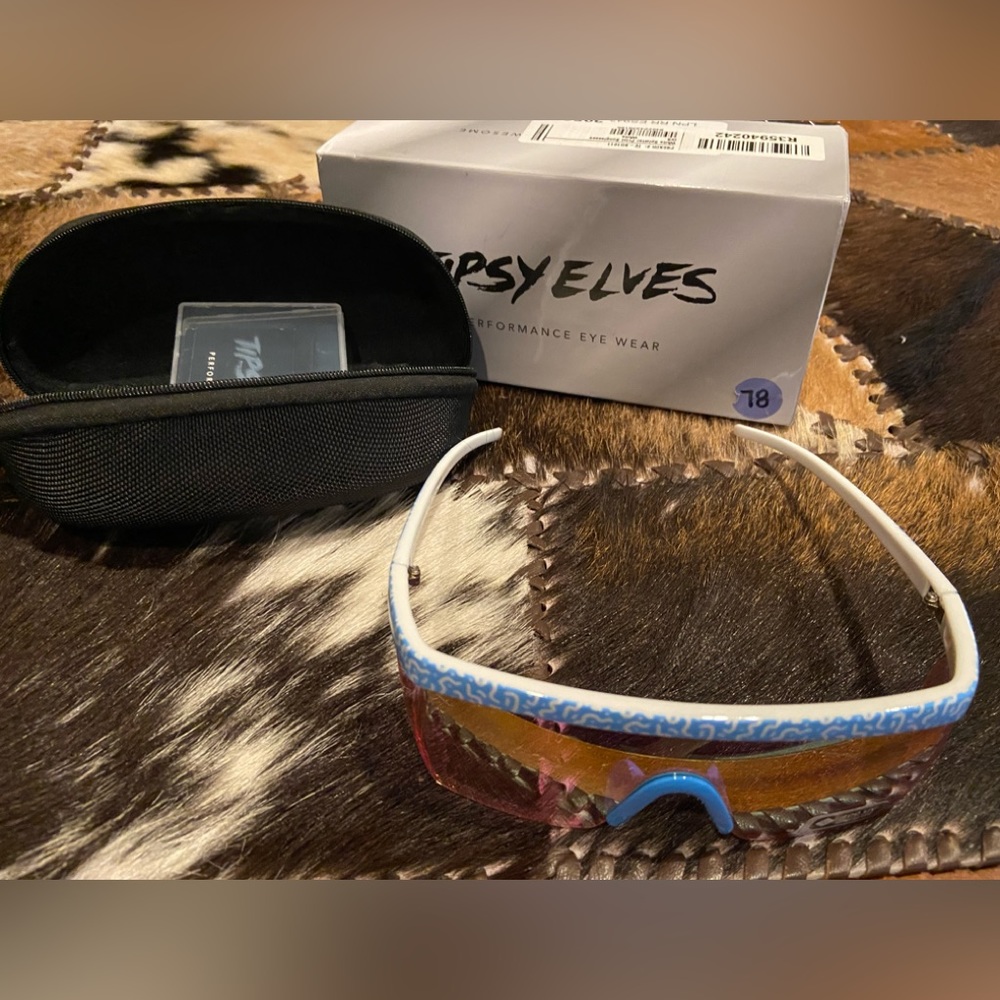 NWT! Tipsy Elves retro glasses